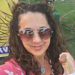 Meet your Posher, Jana